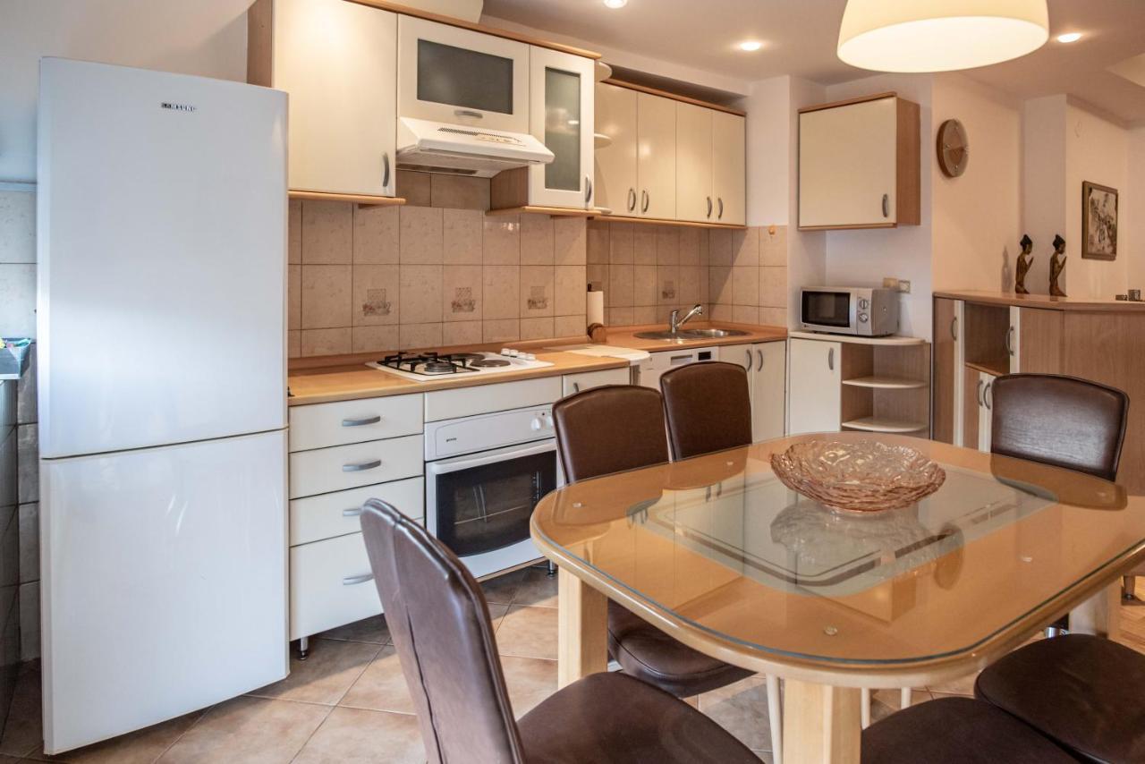 סקופיה Apartment Emilija מראה חיצוני תמונה