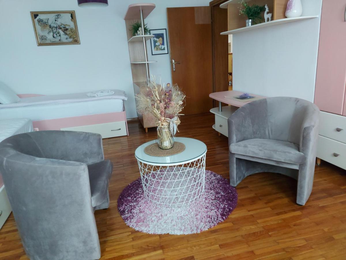 סקופיה Apartment Emilija מראה חיצוני תמונה